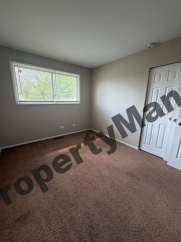 1688 Clifford St, Glendale Heights, IL 60139 – Spacious 3 Bed / 2 Bath Single-Family Home