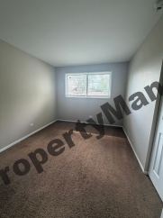 1688 Clifford St, Glendale Heights, IL 60139 – Spacious 3 Bed / 2 Bath Single-Family Home