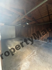 1688 Clifford St, Glendale Heights, IL 60139 – Spacious 3 Bed / 2 Bath Single-Family Home