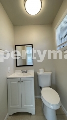 Charming 3-Bedroom with Spacious Living in Lantana!