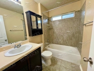 3 Bedroom Home with Open Floor Plan in Wildhorse San Antonio