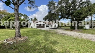 Spacious 3-Bedroom Oasis in Loxahatchee with 2 Full Baths