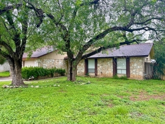 Charming 3 Bedroom Home with Fireplace in San Pedro Hills