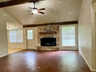 Charming 3 Bedroom Home with Fireplace in San Pedro Hills
