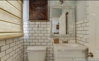 Charming 3 Bedroom Home Near Woodlawn Lake in Central San Antonio