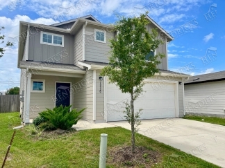Spacious 3 Bedroom Home with Loft in Converse Near Judson ISD