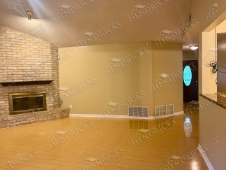 Beautiful 3 Bedroom Home with Covered Patio in Ridge Creek