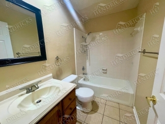 Beautiful 3 Bedroom Home with Covered Patio in Ridge Creek