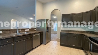Pet-Friendly 3BR/3BA Single-Family Home in Port Saint Lucie