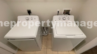Pet-Friendly 3BR/3BA Single-Family Home in Port Saint Lucie