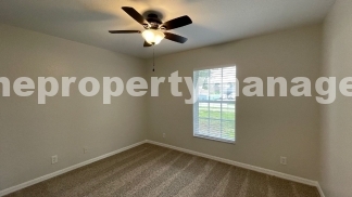 Pet-Friendly 3BR/3BA Single-Family Home in Port Saint Lucie