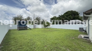 Charming 3BR/2BA Home in Boca Heights with Spacious Fenced Yard