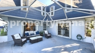 Spacious Wellington End-Unit Townhome | 2 Primary Suites | Screened Patio