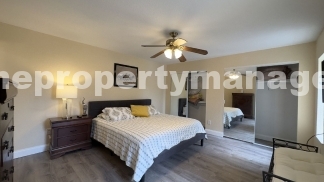 Spacious Wellington End-Unit Townhome | 2 Primary Suites | Screened Patio