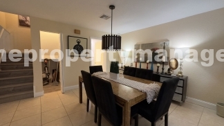 Spacious Wellington End-Unit Townhome | 2 Primary Suites | Screened Patio