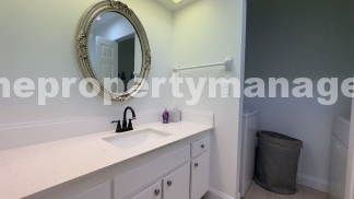 Spacious Wellington End-Unit Townhome | 2 Primary Suites | Screened Patio