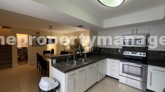 Spacious Wellington End-Unit Townhome | 2 Primary Suites | Screened Patio
