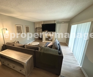 2BR/2.5BA Townhome in the Heart of Palm Beach Gardens
