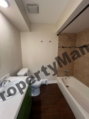 355 Bluff Ave Apt 3D La Grange, IL 60525
