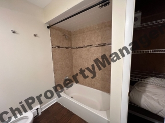 355 Bluff Ave Apt 3D La Grange, IL 60525