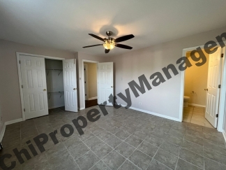 355 Bluff Ave Apt 3D La Grange, IL 60525