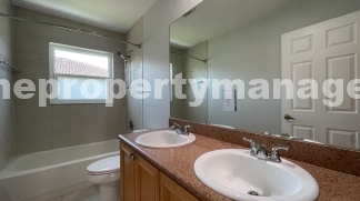 Beautiful 4BR Waterfront Home in Lakes of Laguna