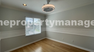 Beautiful 4BR Waterfront Home in Lakes of Laguna