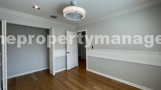 Beautiful 4BR Waterfront Home in Lakes of Laguna