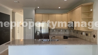 Beautiful 4BR Waterfront Home in Lakes of Laguna