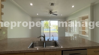 Beautiful 4BR Waterfront Home in Lakes of Laguna