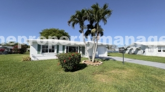 Lakefront 2BR Home in 55+ Leisureville Community