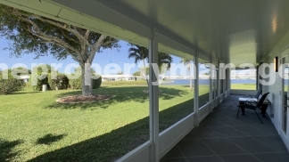 Lakefront 2BR Home in 55+ Leisureville Community