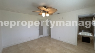 Lakefront 2BR Home in 55+ Leisureville Community