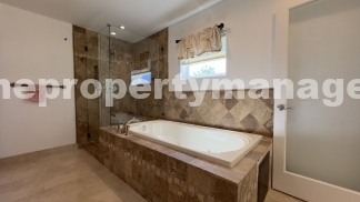 Lakefront 2BR Home in 55+ Leisureville Community