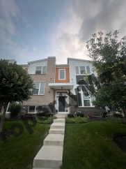 3s625 Camden St, Warrenville, IL 60555