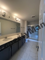 3s625 Camden St, Warrenville, IL 60555
