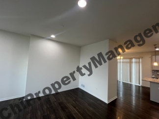 3s625 Camden St, Warrenville, IL 60555