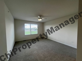 3s625 Camden St, Warrenville, IL 60555