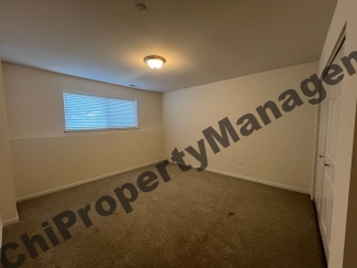 3s625 Camden St, Warrenville, IL 60555