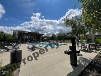 3s625 Camden St, Warrenville, IL 60555