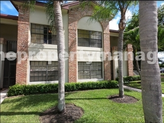 Bright & Spacious Condo with Vaulted Ceilings!