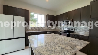 Spacious 4-Bedroom End-Unit Townhome with Beautiful Lake Views