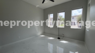 Spacious 4-Bedroom End-Unit Townhome with Beautiful Lake Views