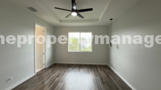 Spacious 4-Bedroom End-Unit Townhome with Beautiful Lake Views