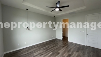 Spacious 4-Bedroom End-Unit Townhome with Beautiful Lake Views