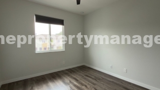 Spacious 4-Bedroom End-Unit Townhome with Beautiful Lake Views