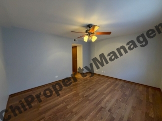 493 Leslie Ct, Apt 102, Des Plaines, IL 60016