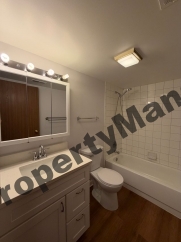 493 Leslie Ct, Apt 102, Des Plaines, IL 60016