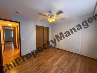 493 Leslie Ct, Apt 102, Des Plaines, IL 60016