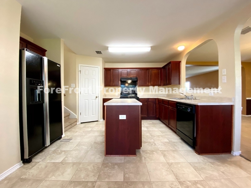 https://showinghero.com/upload/PropertyImages/Watermark_PropertyFull41919-17441379747.jpg